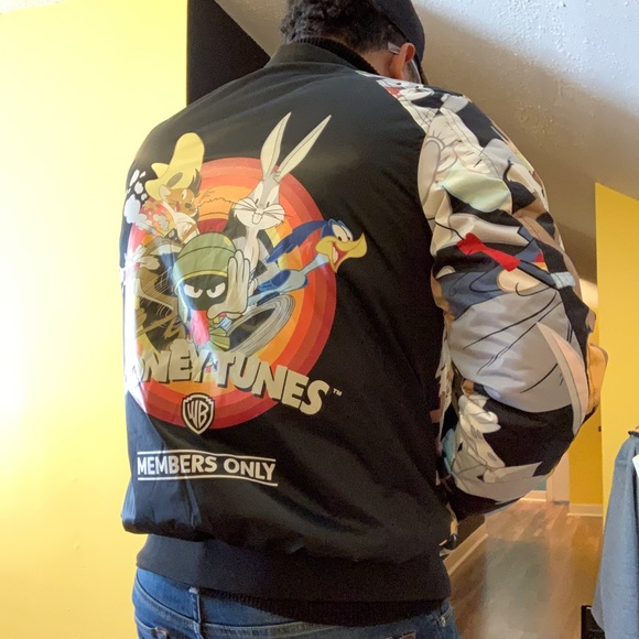 Meet your Posher, Ramone - Picture 2 of 5